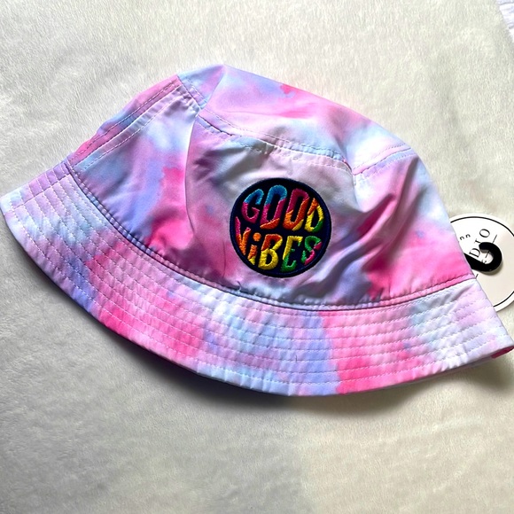 Tie Dye Bucket Hat - Picture 1 of 3